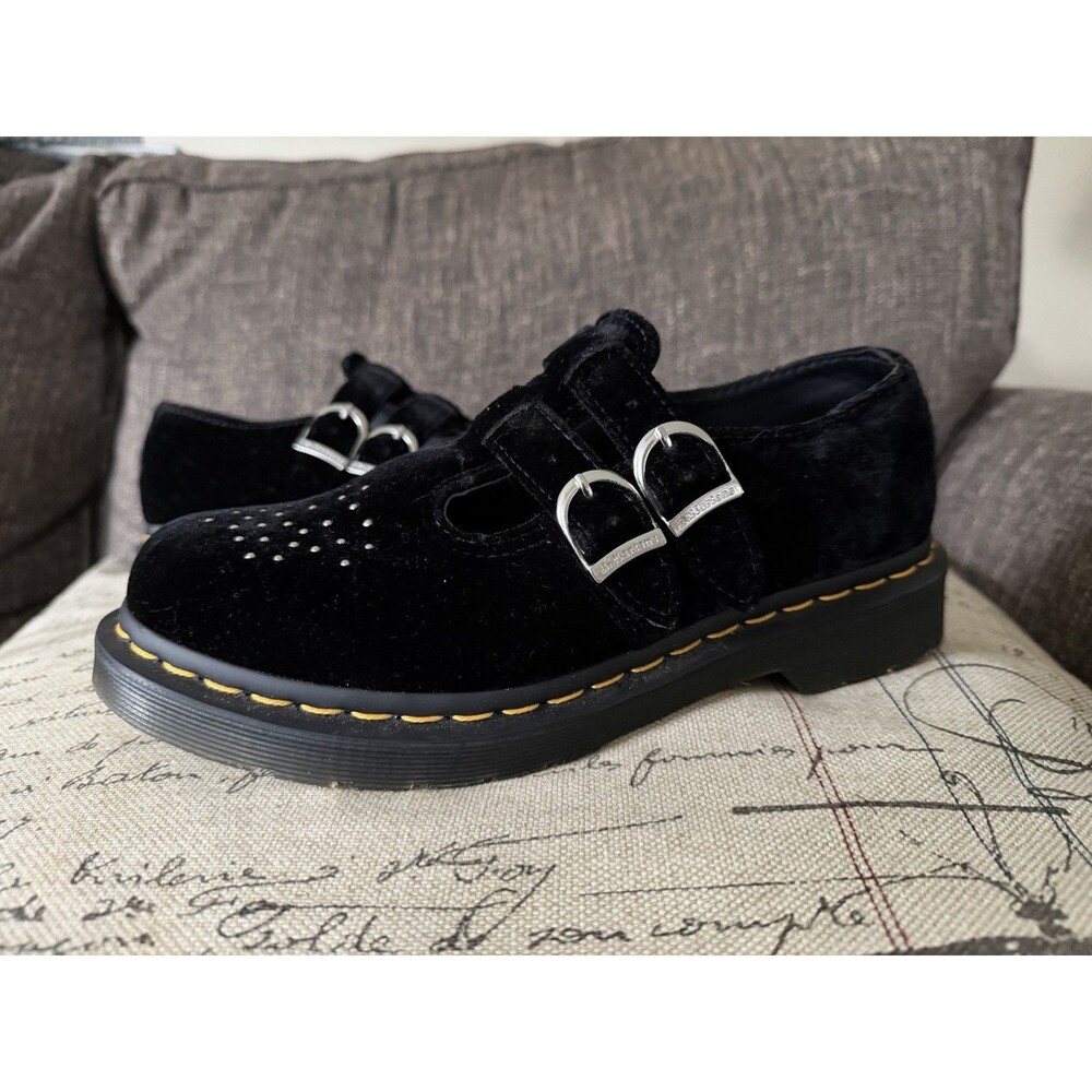 Dr Martens 8065 Vegan Velvet Studded Mary Jane Black Shoes Women's 7 EU 38 NWOB